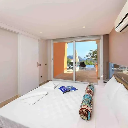 Rent Your Own Luxury With 2 Bedrooms Antalya 1050