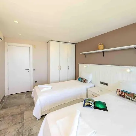 Villa Rent Your Own Luxury With 2 Bedrooms Antalya 1050 *